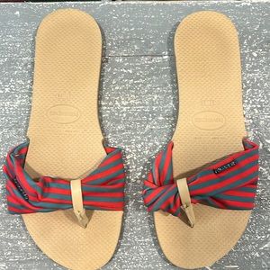 Havaianas bow flip flop